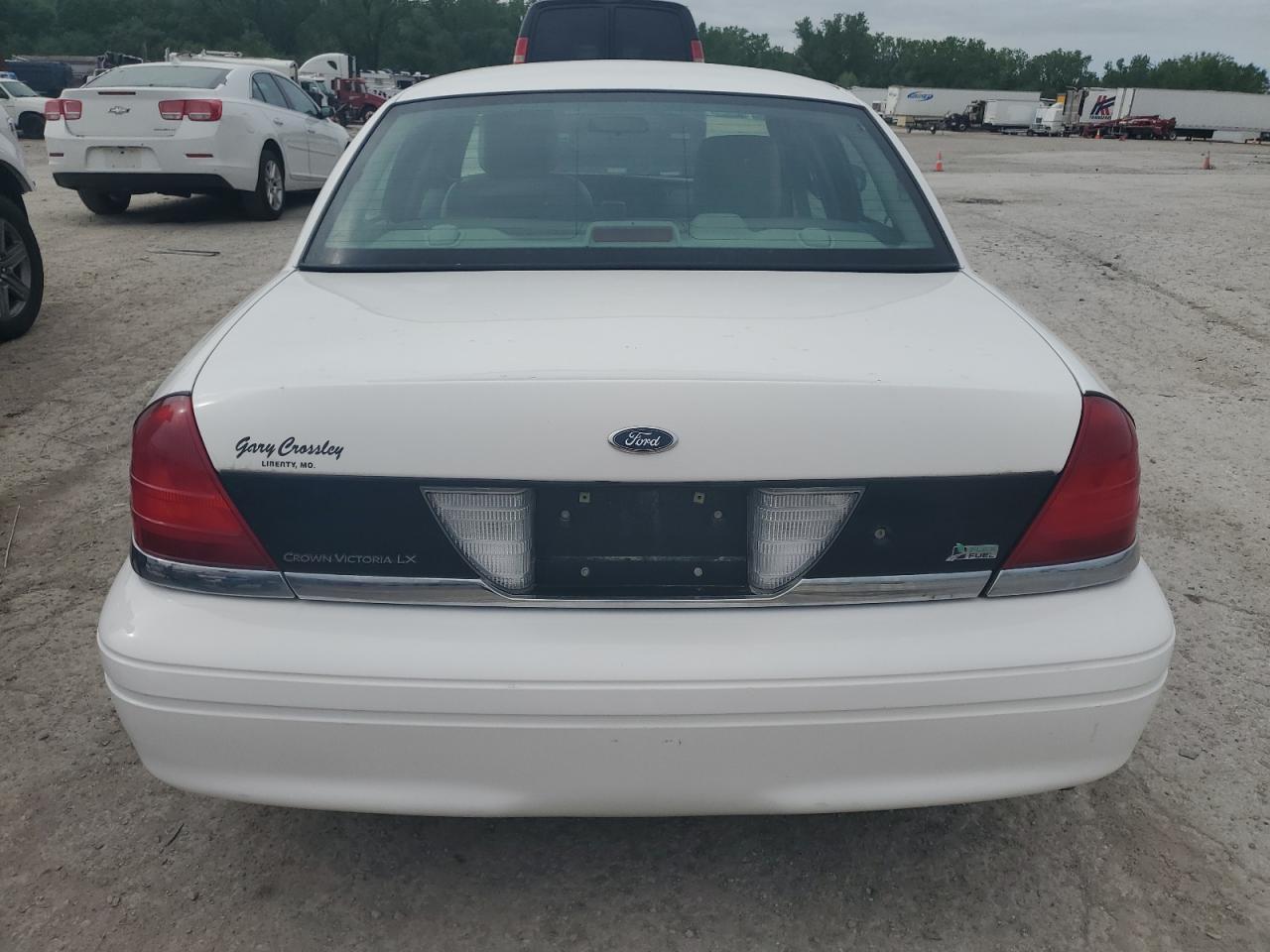 2011 Ford Crown Victoria Lx - Фото 6