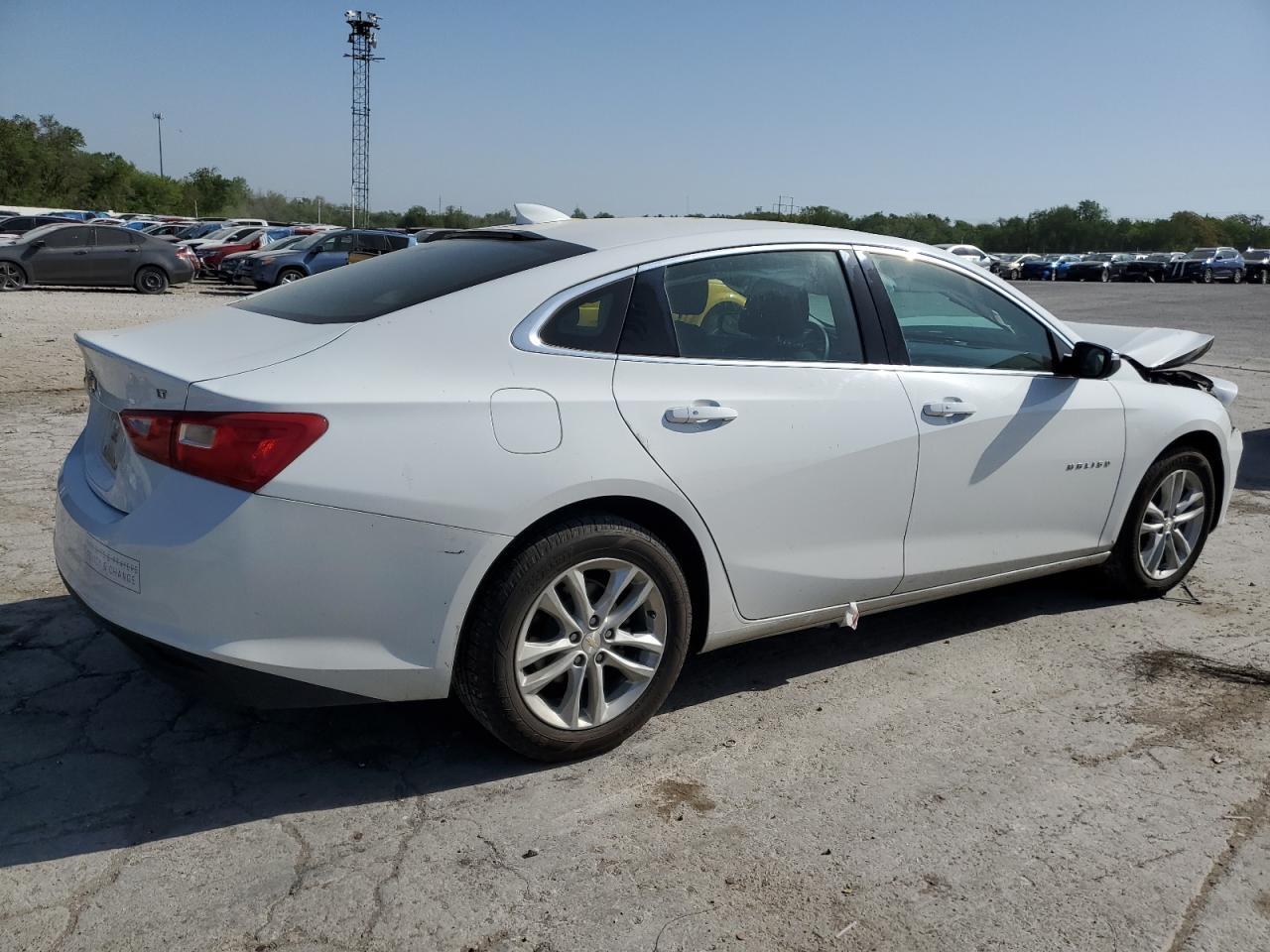 2018 Chevrolet Malibu Lt - Image 3