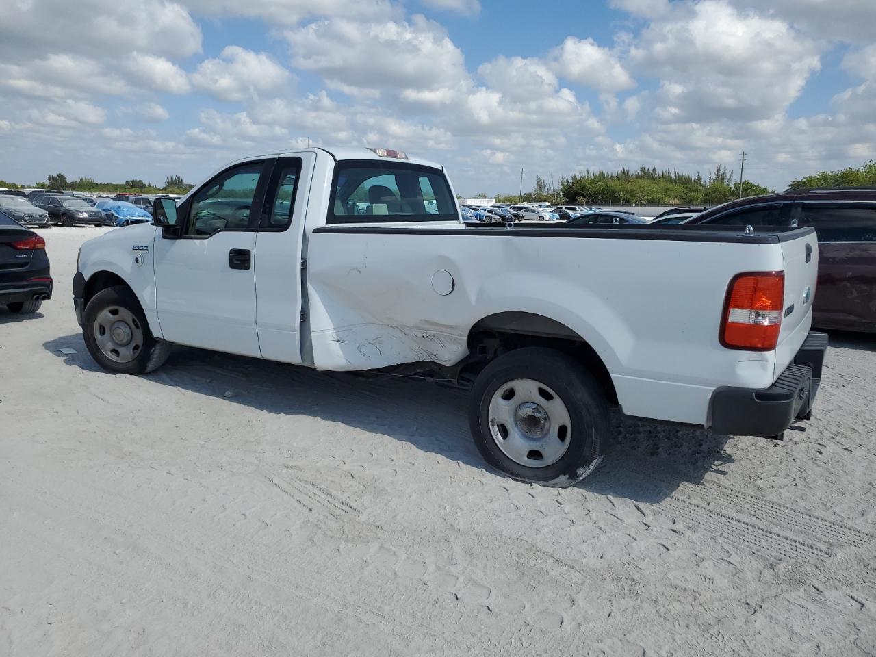 2008 Ford F150 - Фото 2