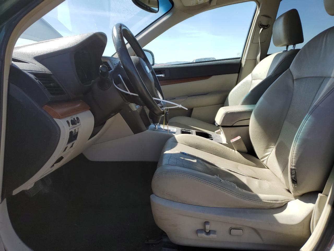 2014 Subaru Outback 2.5I Limited - Image 7