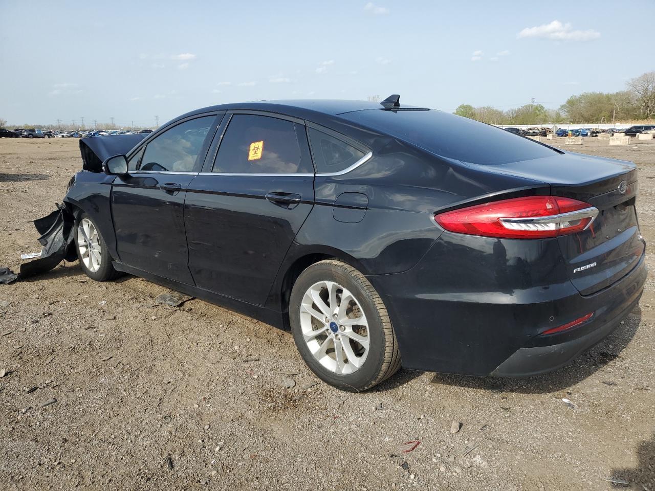 2020 Ford Fusion Se - Фото 2