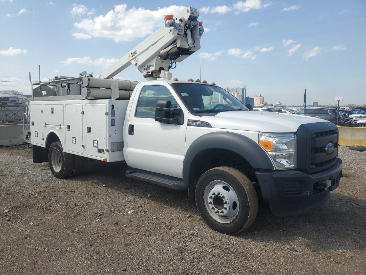 2015 Ford F450 Super Duty - Фото 4