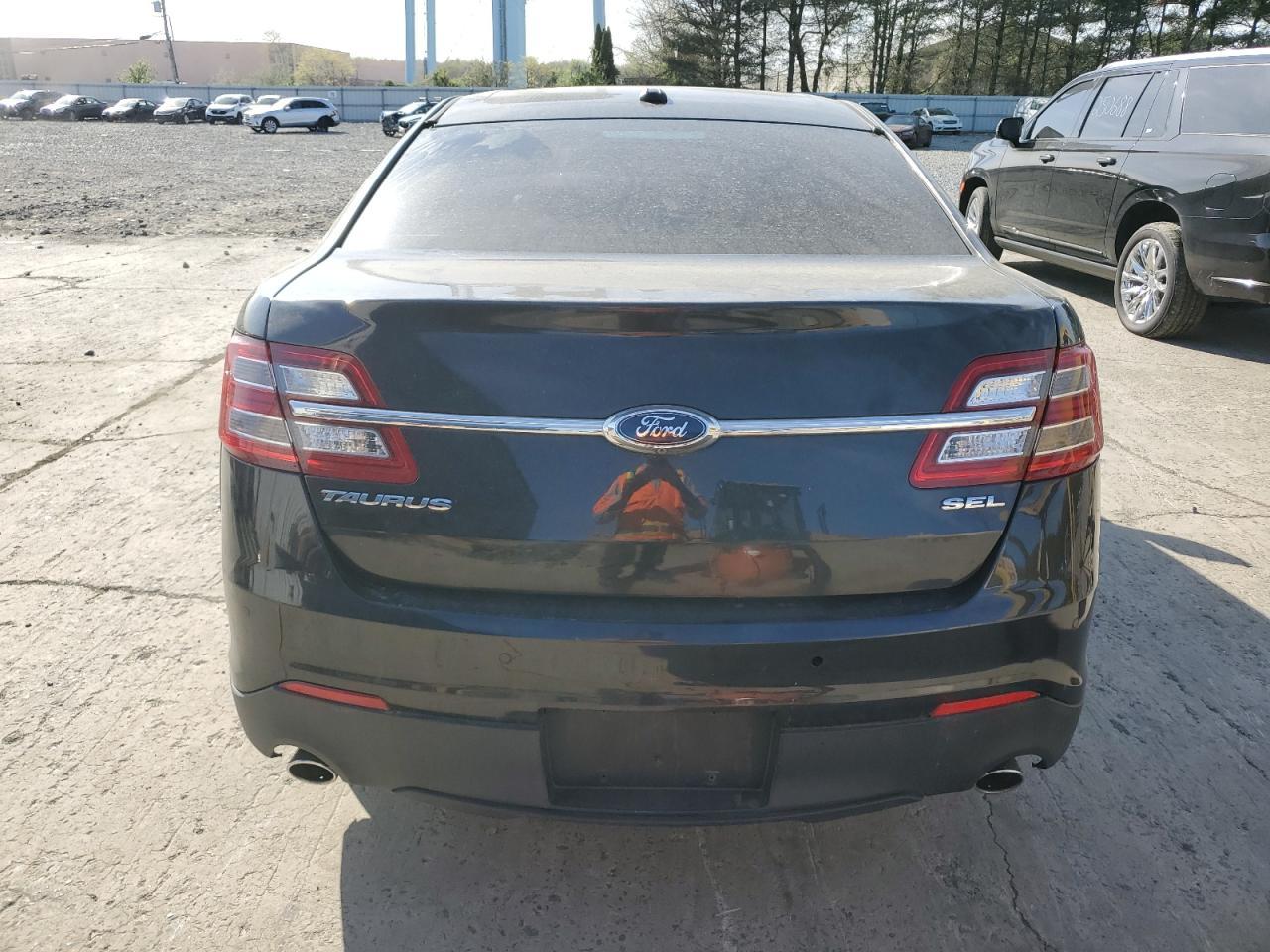 2014 Ford Taurus Sel - Фото 6