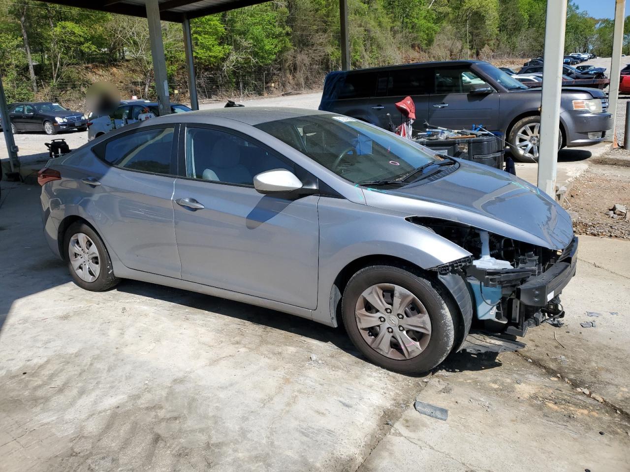 2016 Hyundai Elantra Se - Фото 4
