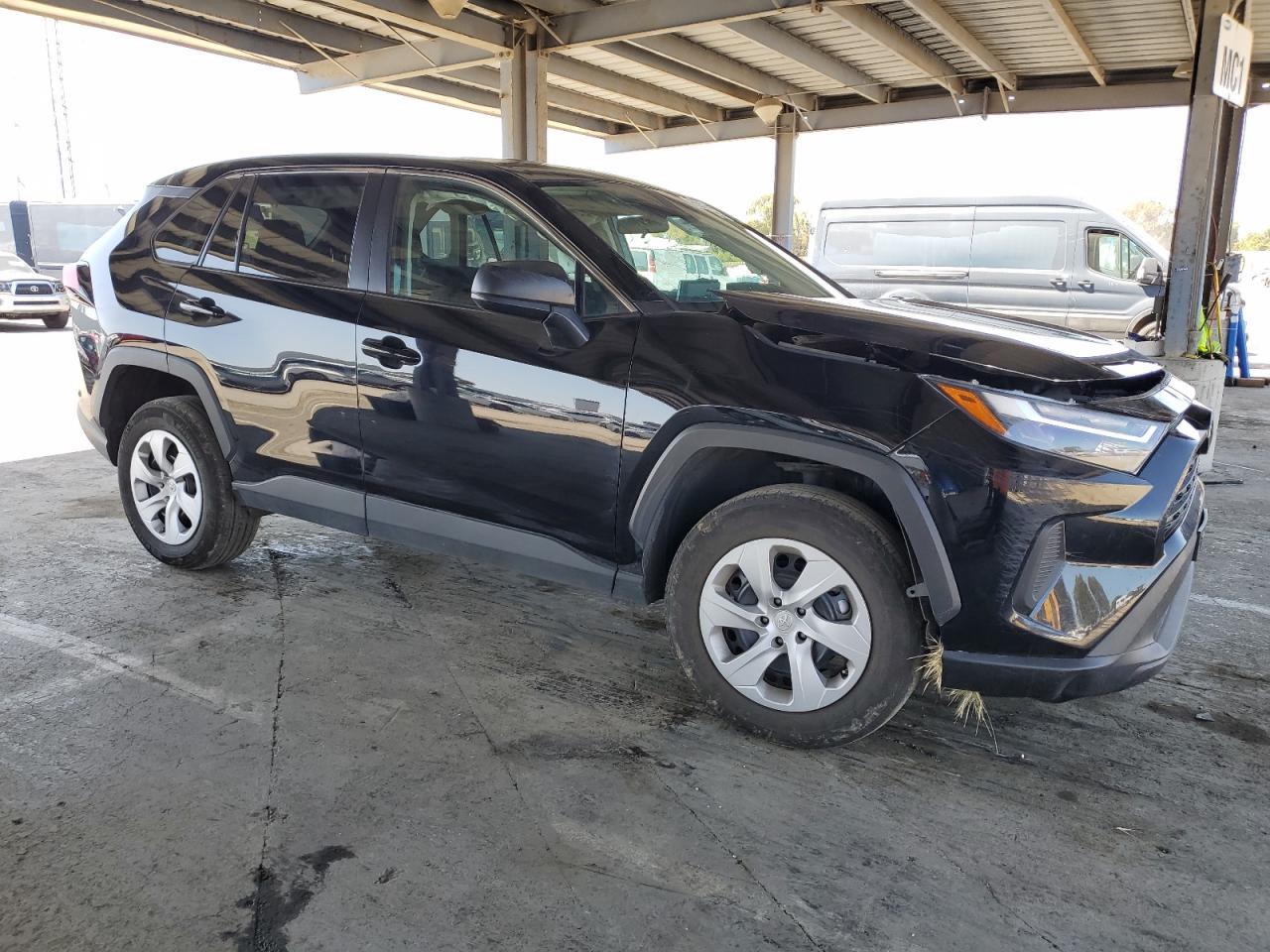 2024 Toyota Rav4 Le - Фото 4