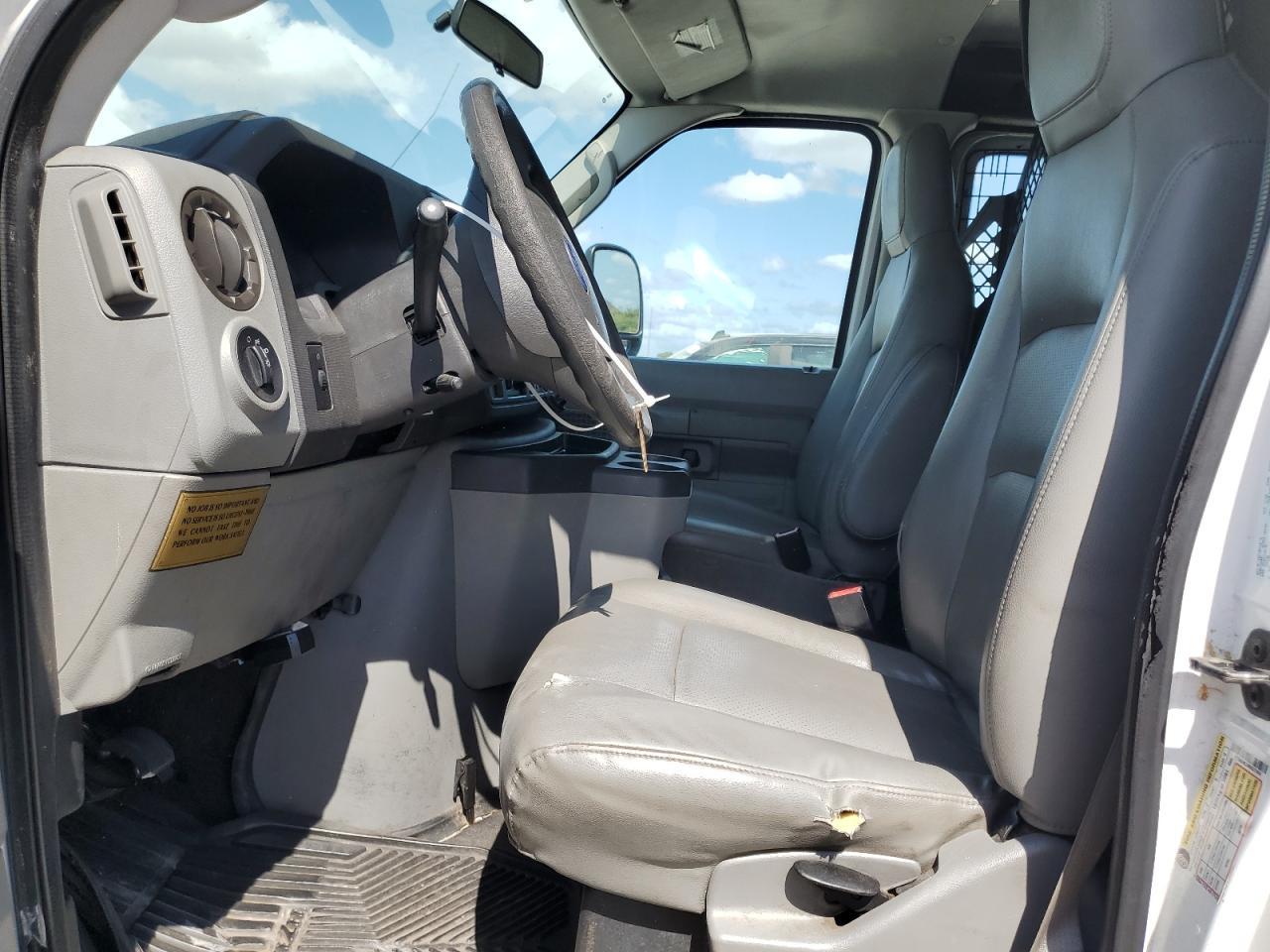 2009 Ford Econoline E350 Super Duty Van - Image 7