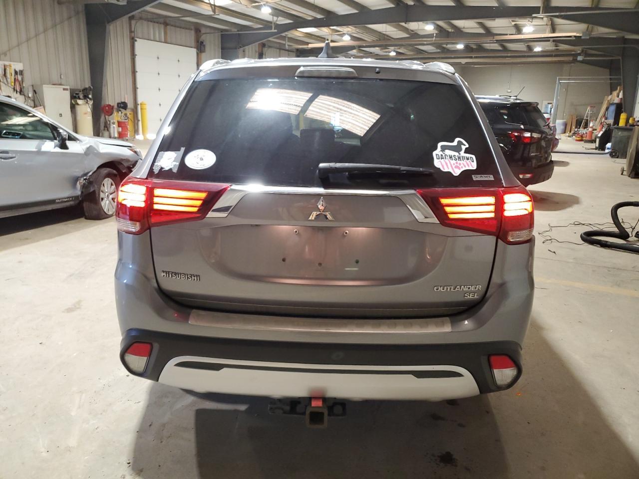 2019 Mitsubishi Outlander Se - Фото 6