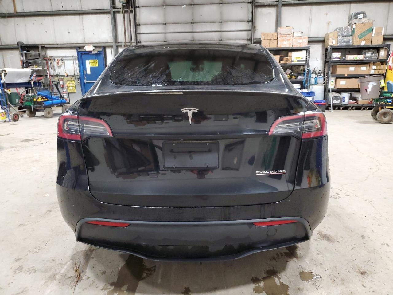 2022 Tesla Model Y - Фото 6