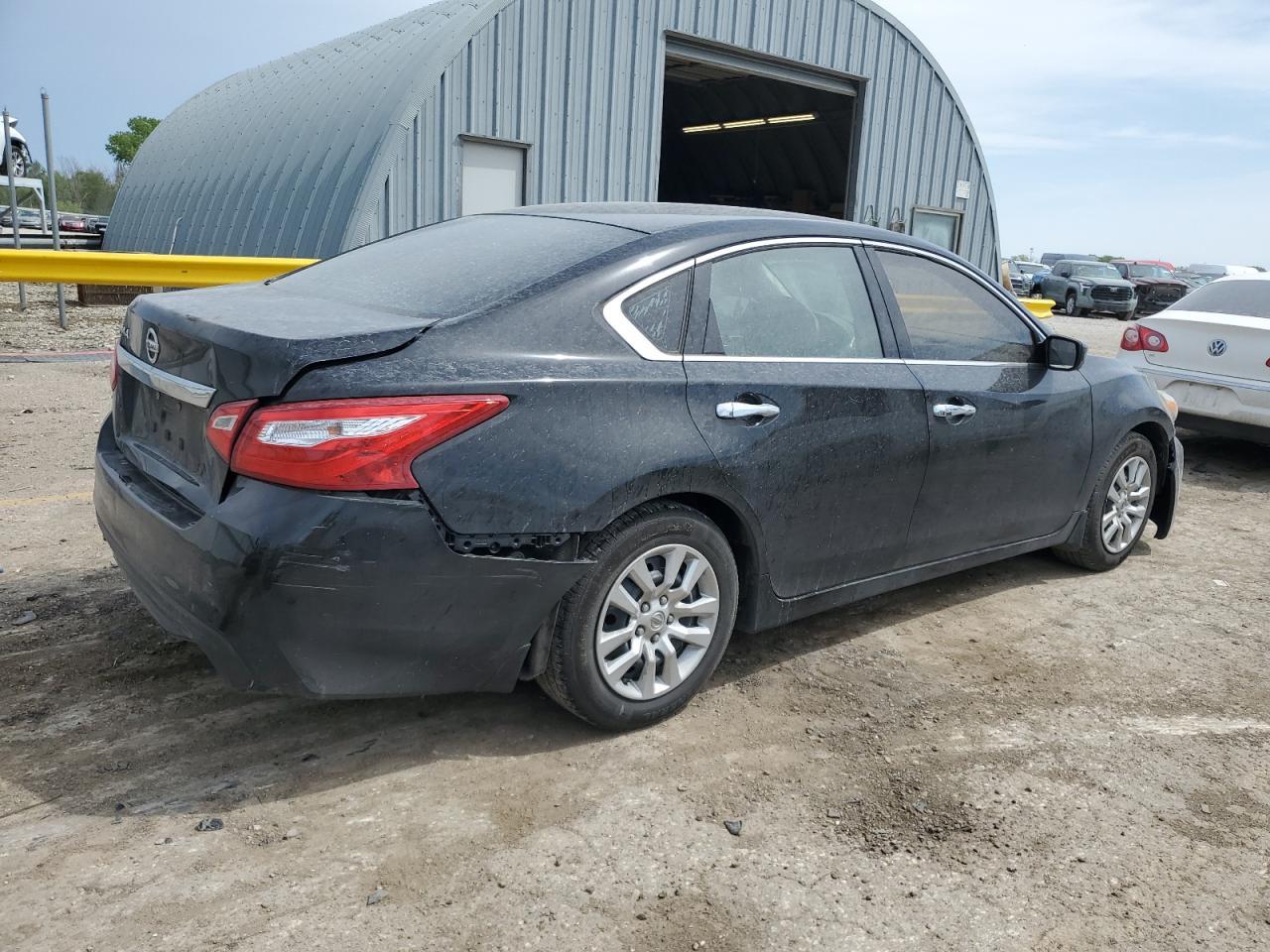 2016 Nissan Altima 2.5 - Фото 3