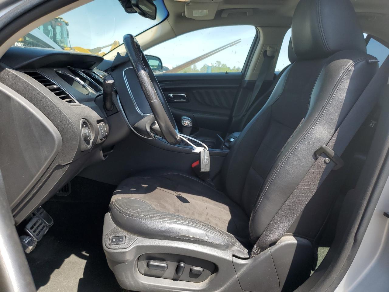 2011 Ford Taurus - Фото 7