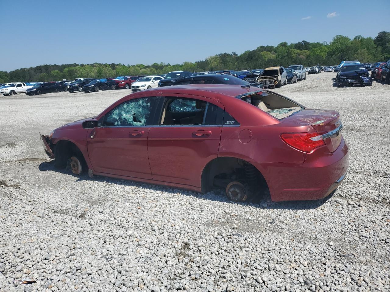2014 Chrysler 200 Lx - Image 2