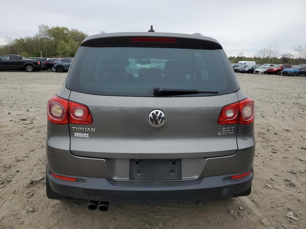 2011 Volkswagen Tiguan S - Фото 6