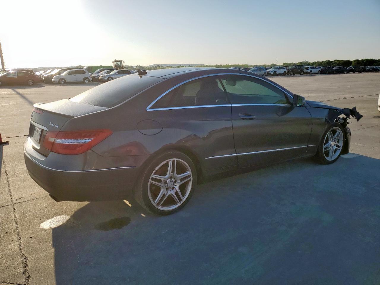 2013 Mercedes-Benz E 350 4Matic - Image 3