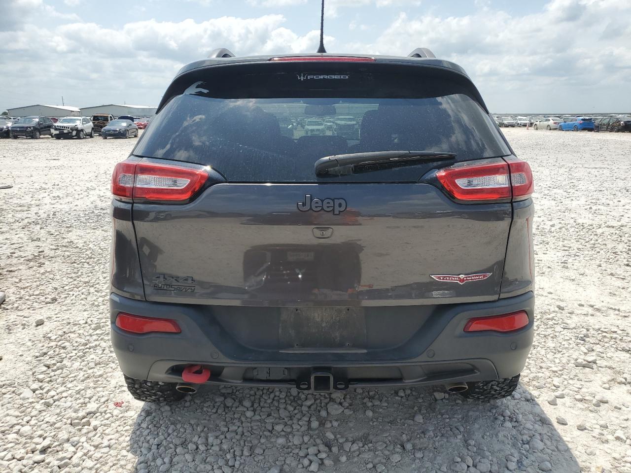 2018 Jeep Cherokee Trailhawk - Image 6