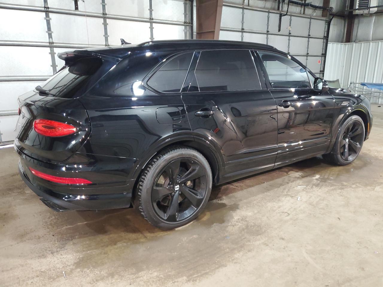 2023 Bentley Bentayga - Фото 3