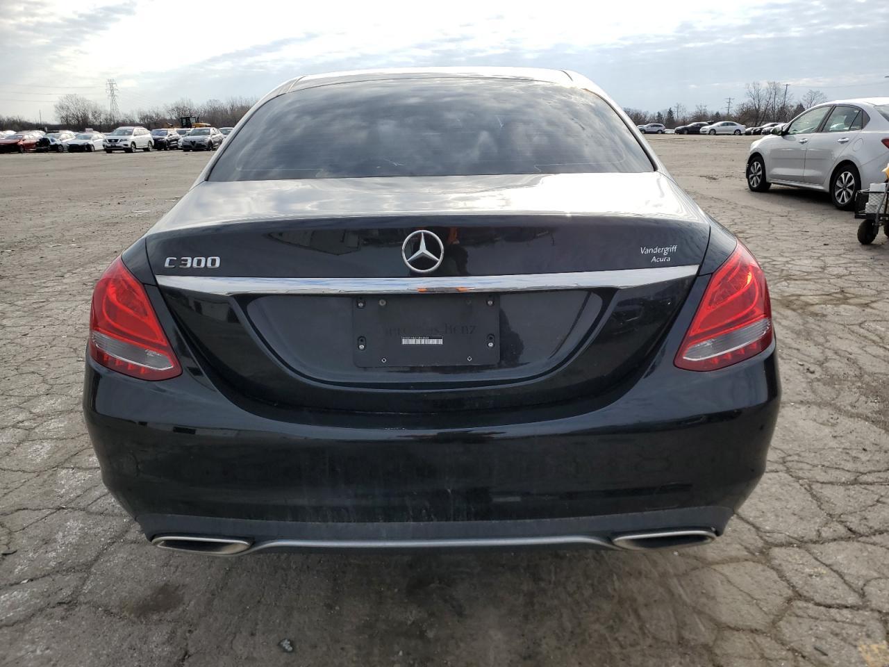 2015 Mercedes-Benz C 300 4Matic - Image 6