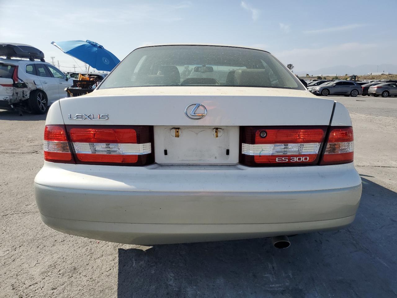2000 Lexus Es 300 - Image 6