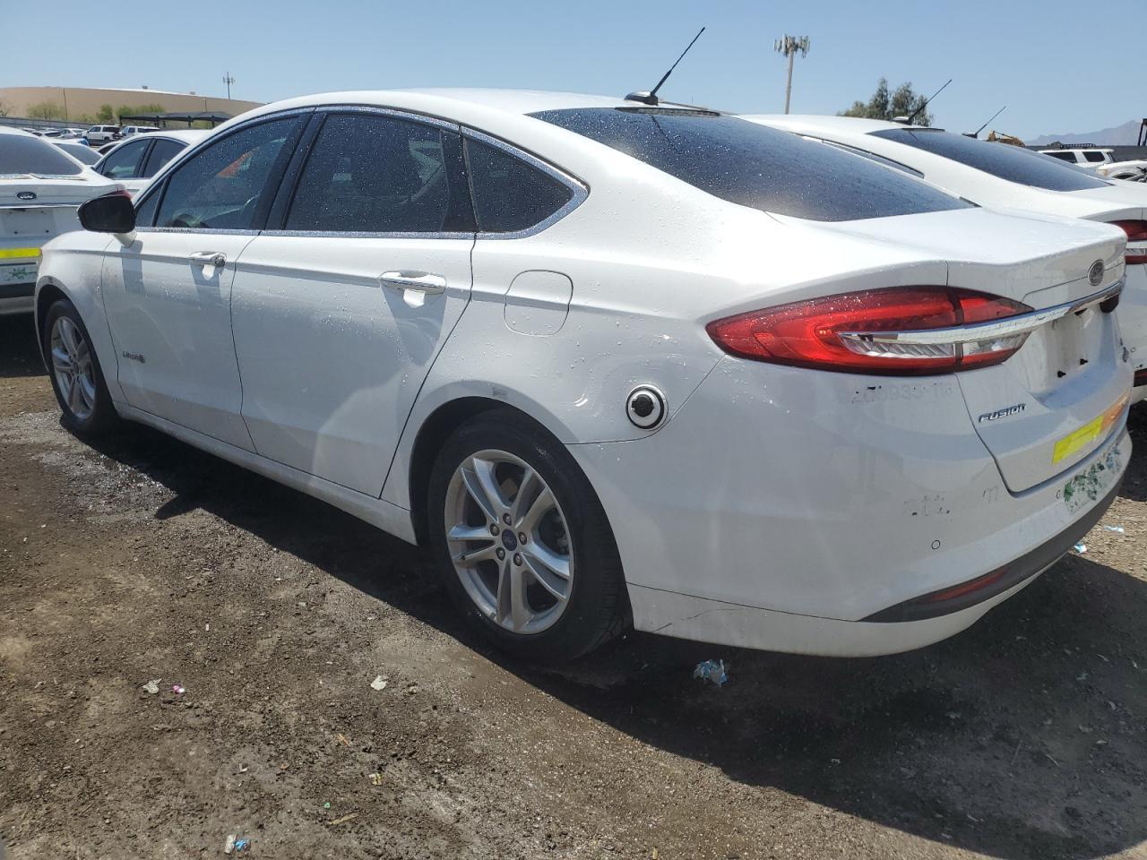 2018 Ford Fusion Se Hybrid - Image 2