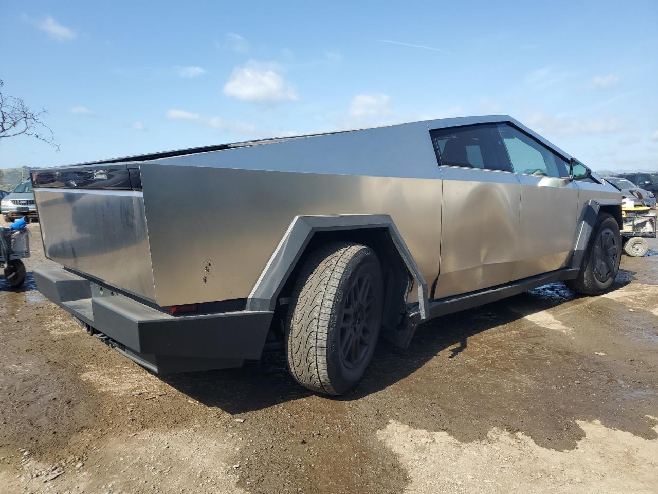 2024 Tesla Cybertruck - Фото 3