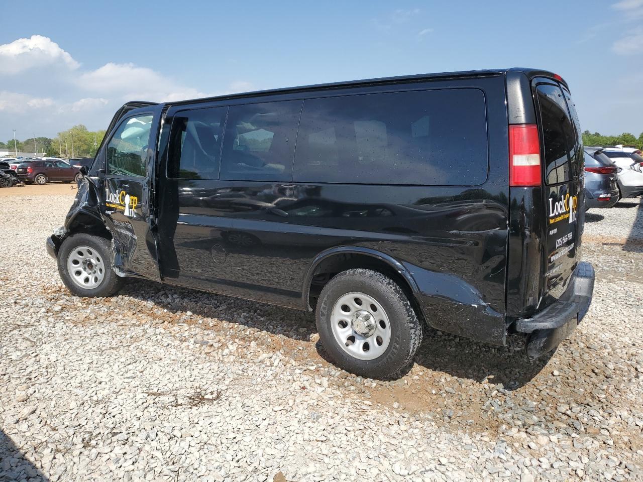 2013 Chevrolet Express G1500 Ls - Фото 2