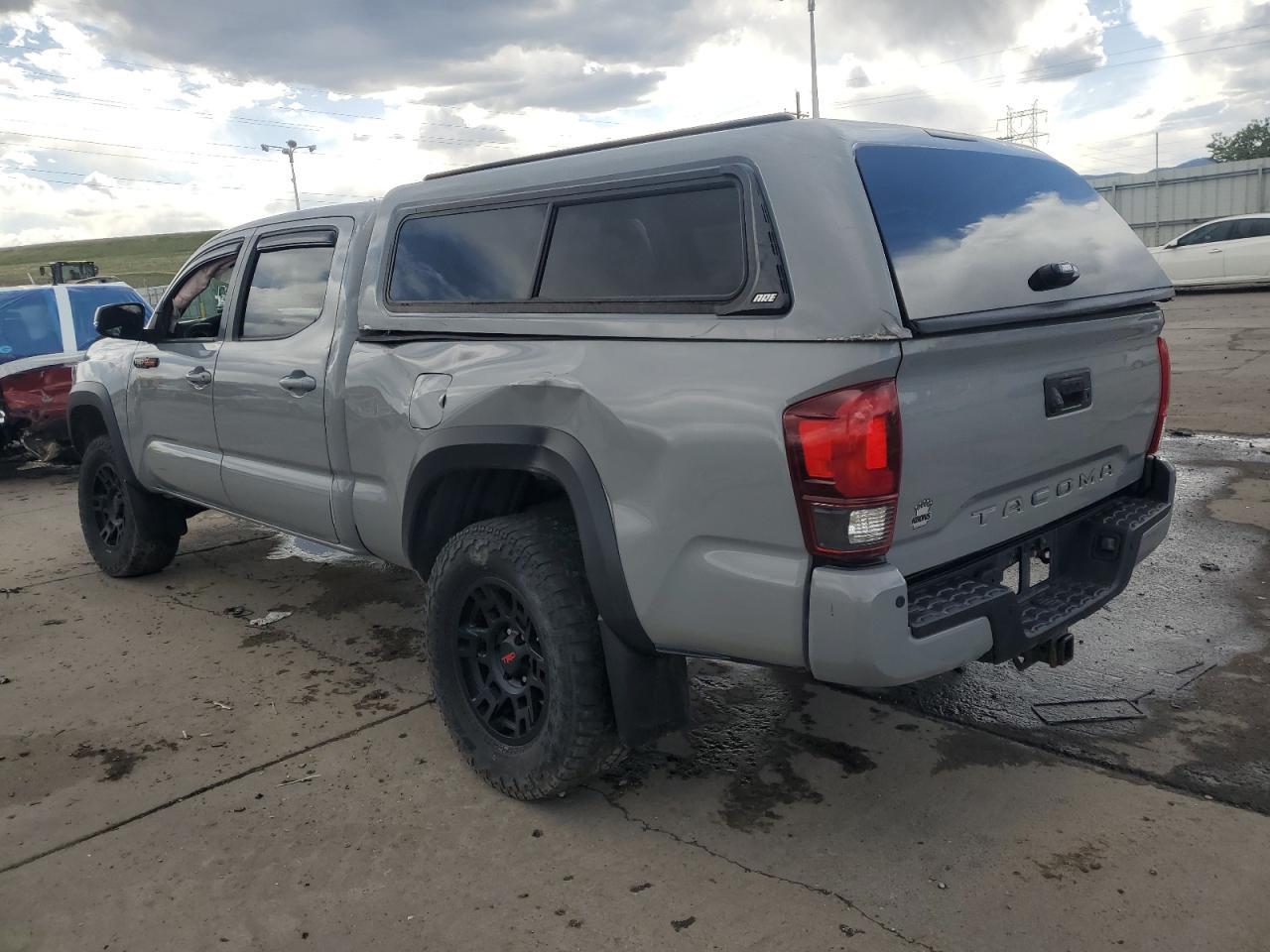 2018 Toyota Tacoma Double Cab - Фото 2