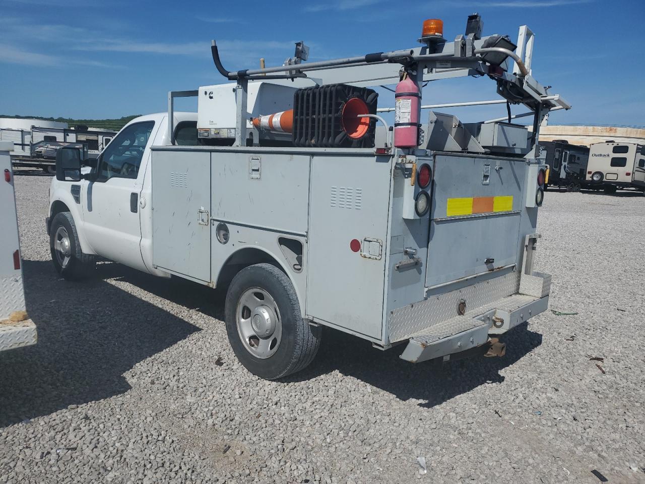 2008 Ford F350 Srw Super Duty - Image 2