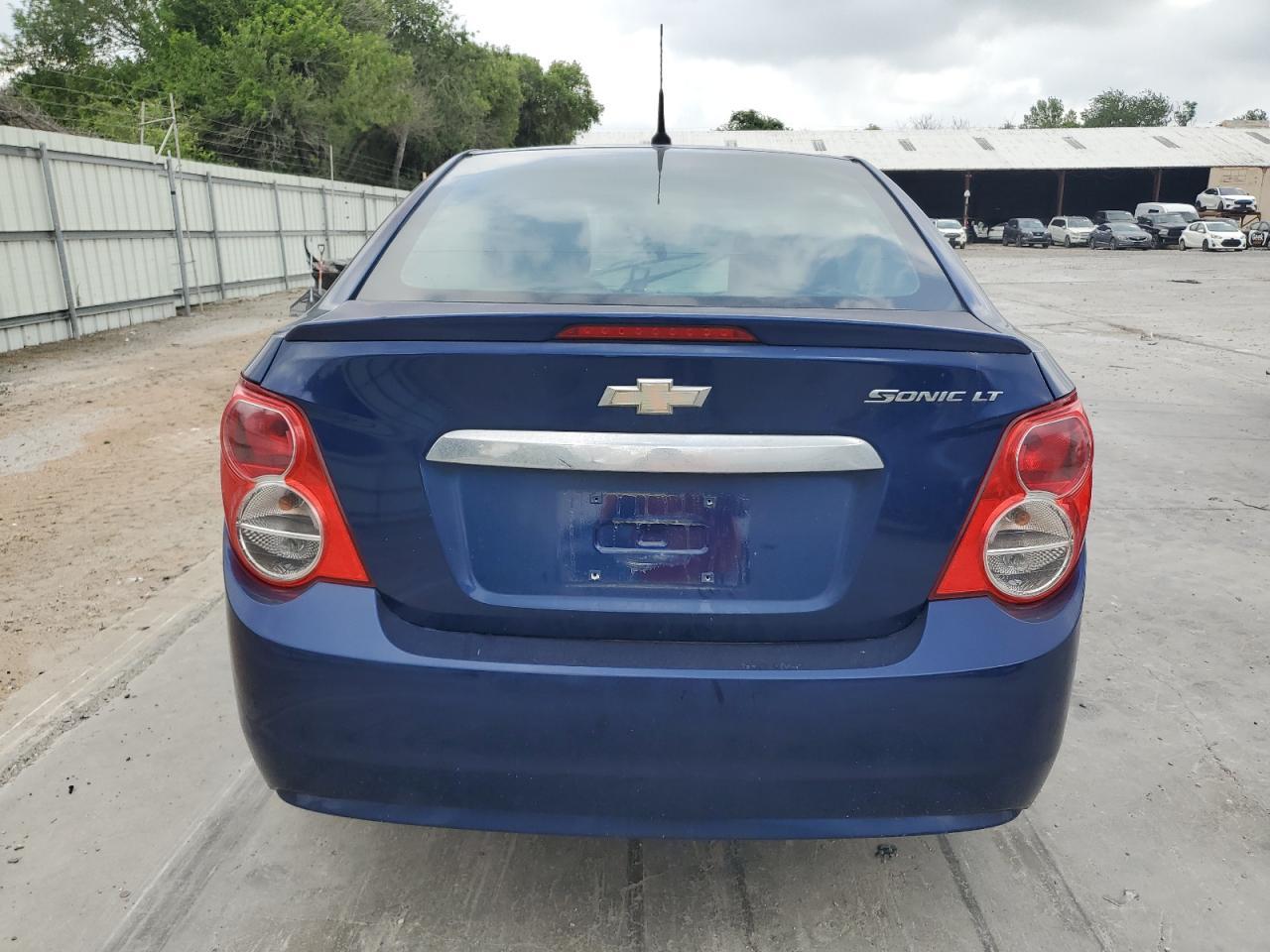 2014 Chevrolet Sonic Lt - Фото 6