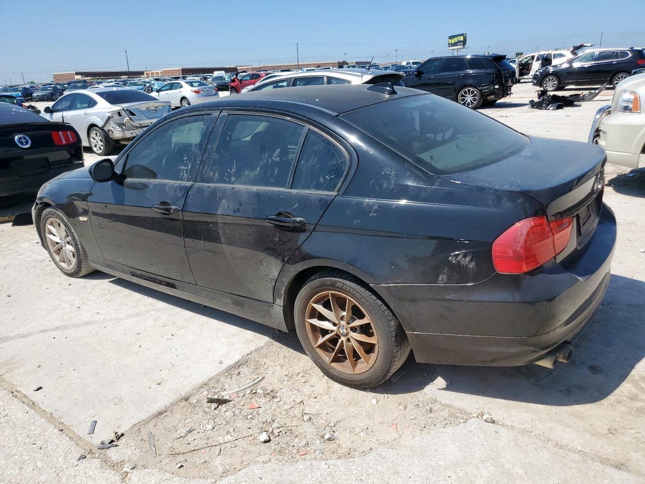 2011 BMW 328 I - Фото 2