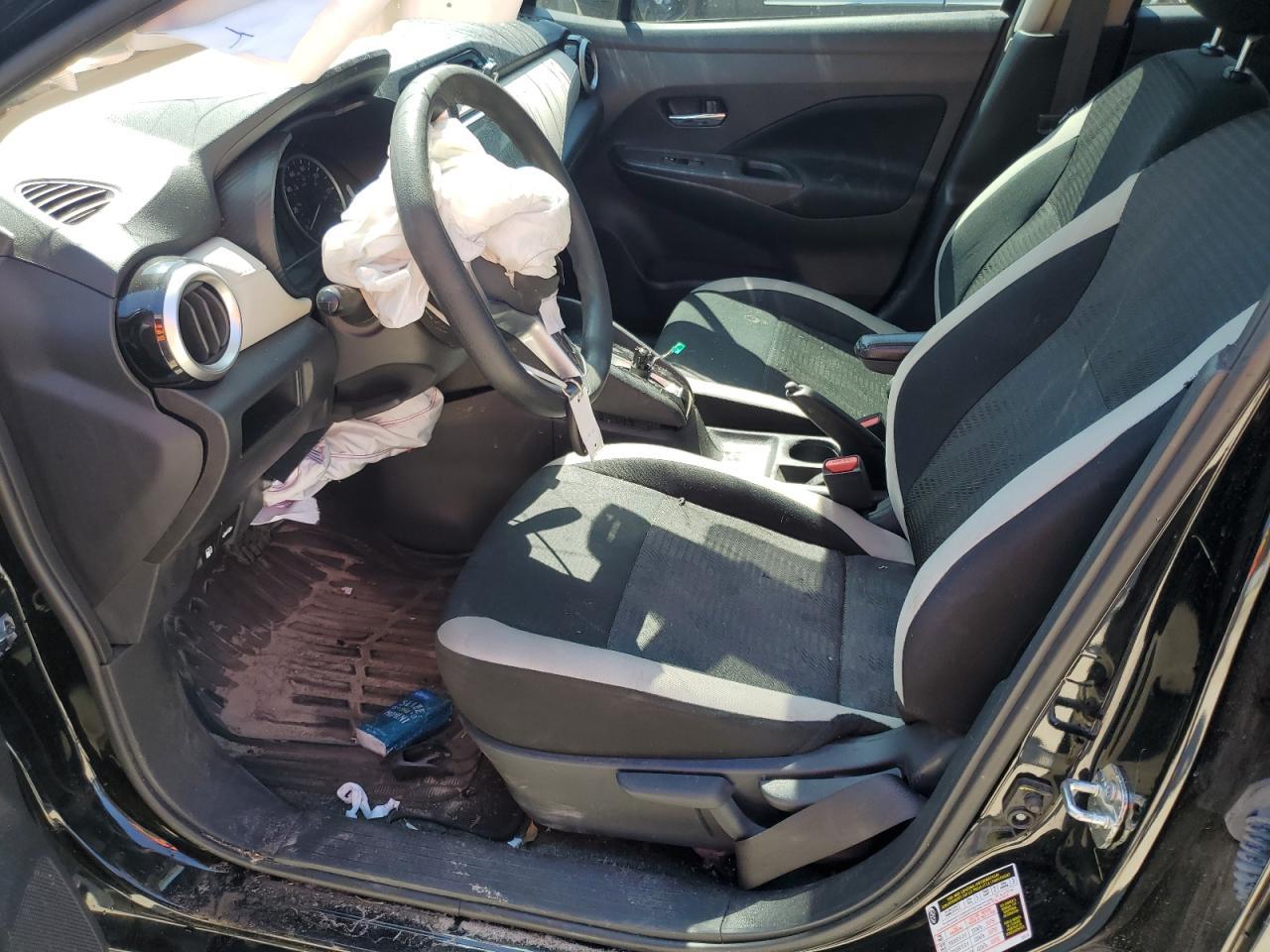 2022 Nissan Versa Sv - Image 7