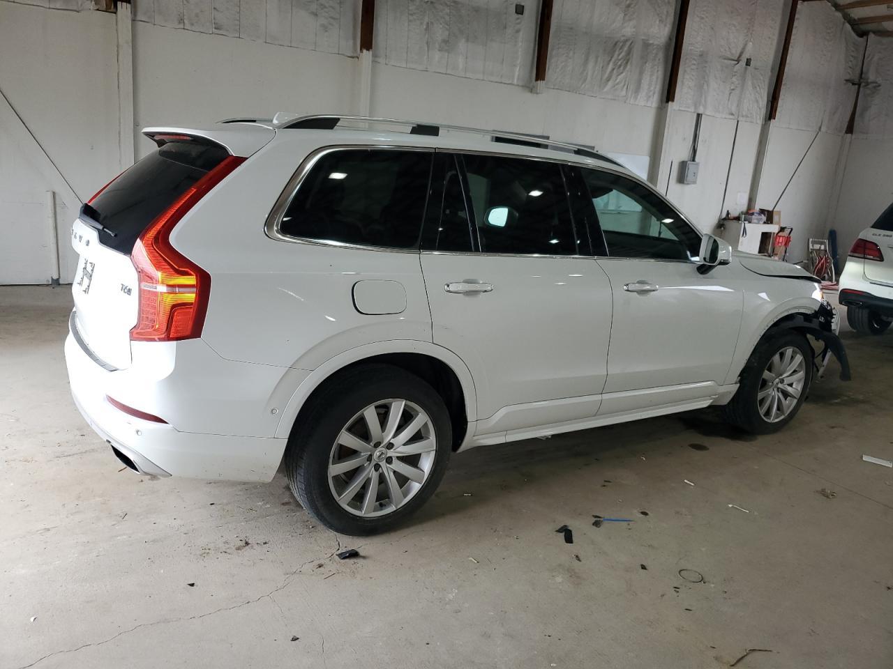 2016 Volvo Xc90 T6 - Фото 3