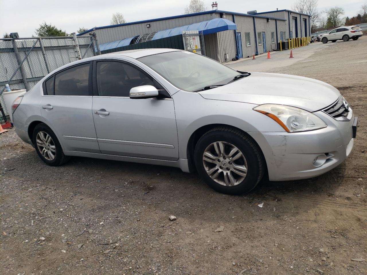 2011 Nissan Altima Base - Фото 4