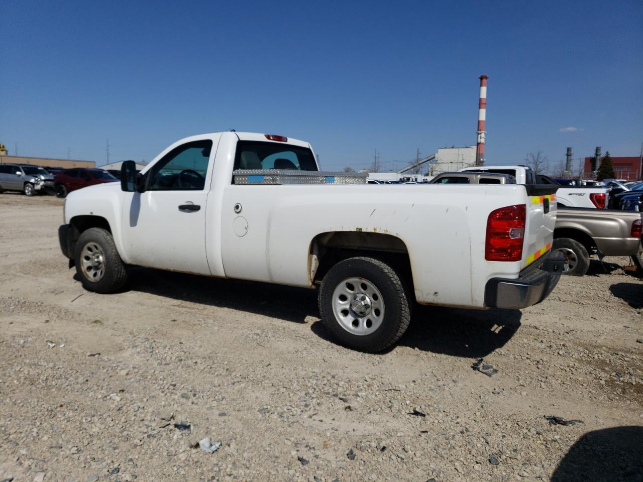 2013 Chevrolet Silverado C1500 - Фото 2