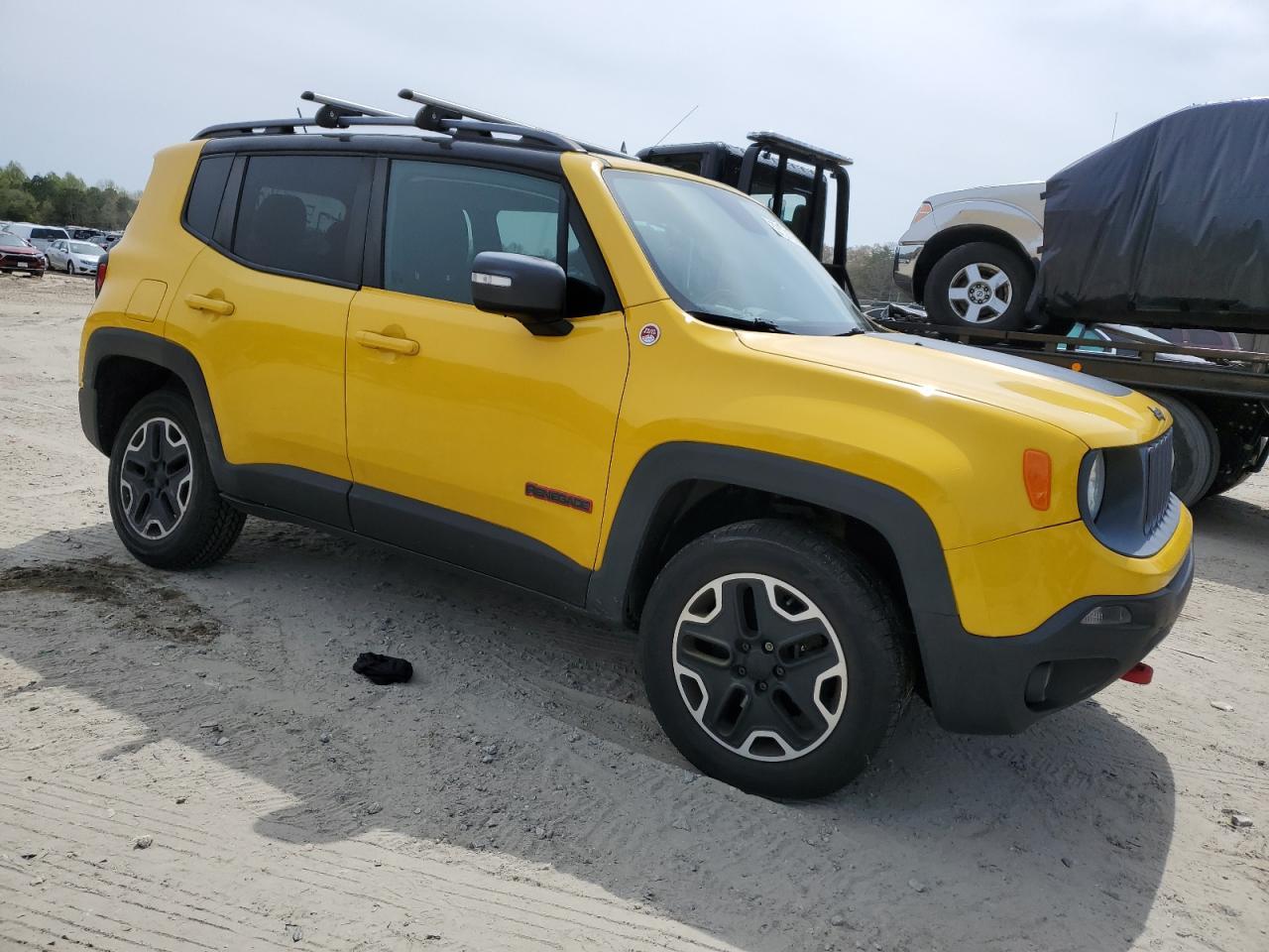 2015 Jeep Renegade Trailhawk - Фото 4