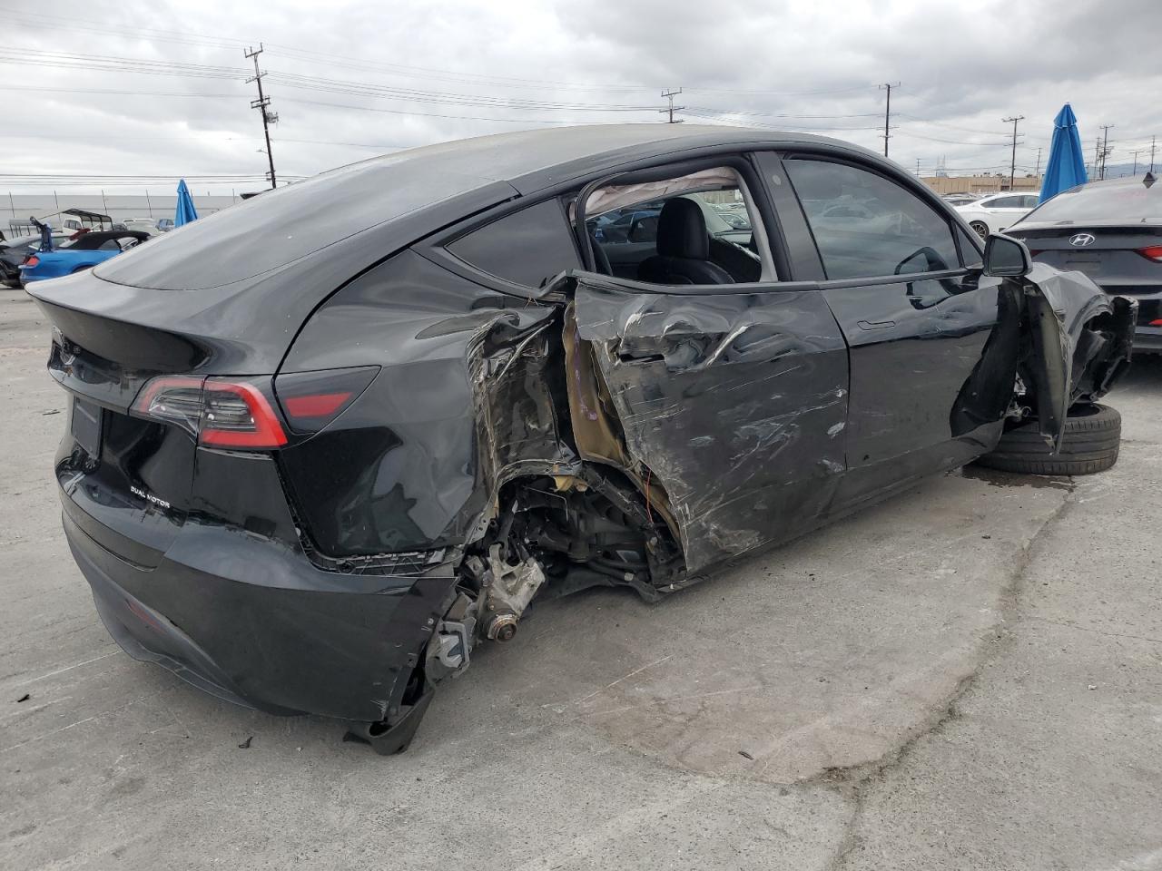 2021 Tesla Model Y - Фото 3