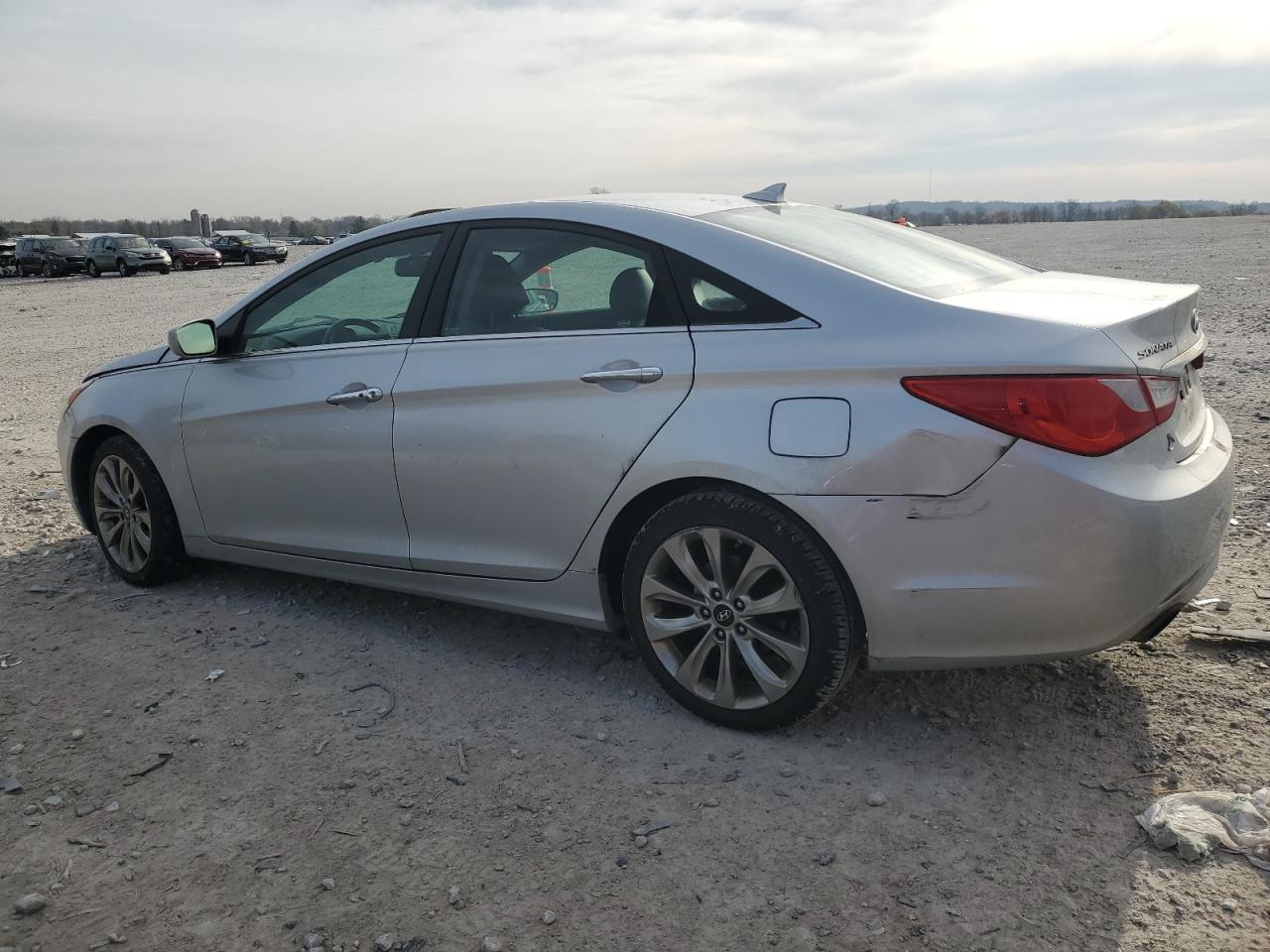 2013 Hyundai Sonata Se - Фото 2