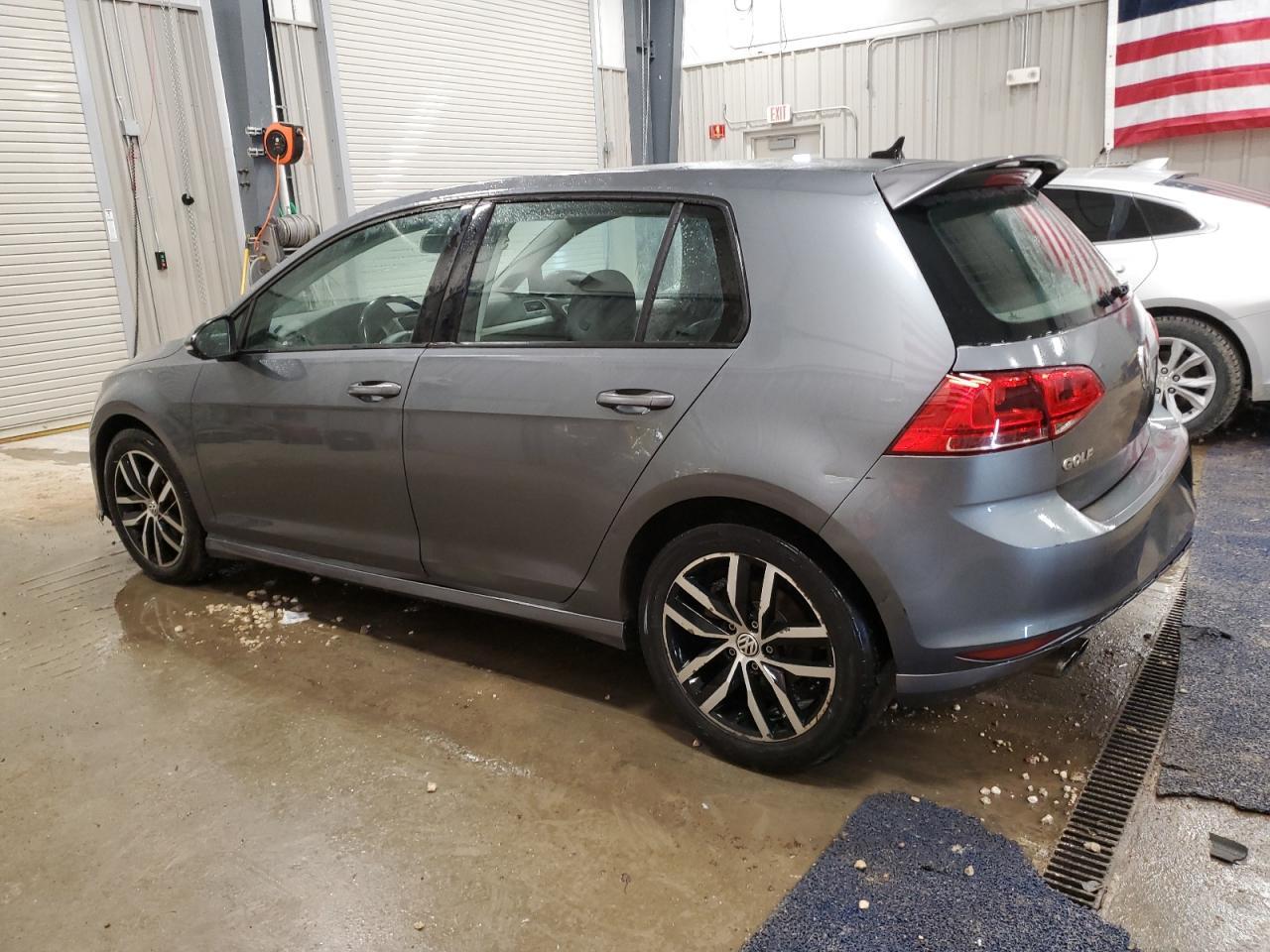 2015 Volkswagen Golf - Фото 2