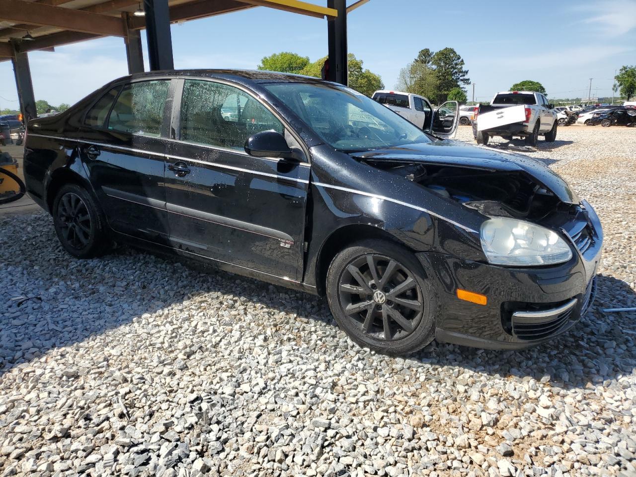 2010 Volkswagen Jetta Limited - Image 4