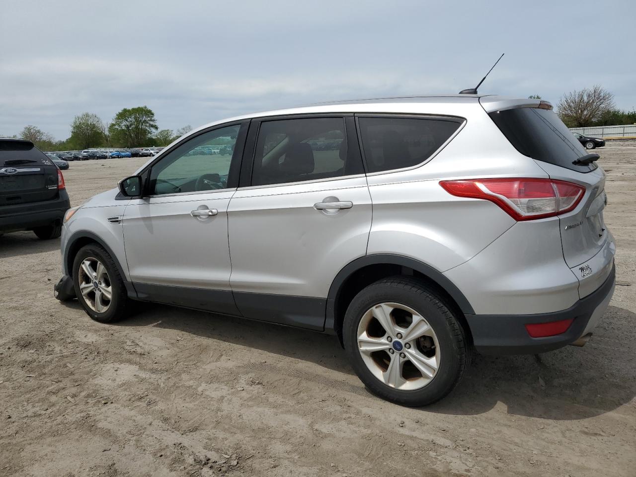 2015 Ford Escape Se - Image 2