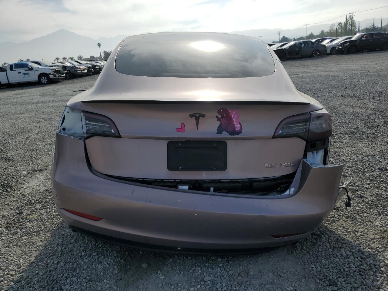 2022 Tesla Model 3 - Image 6