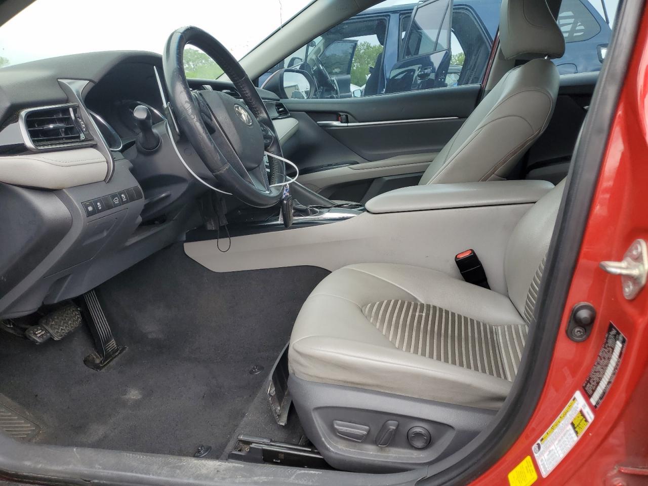 2020 Toyota Camry Se - Image 7