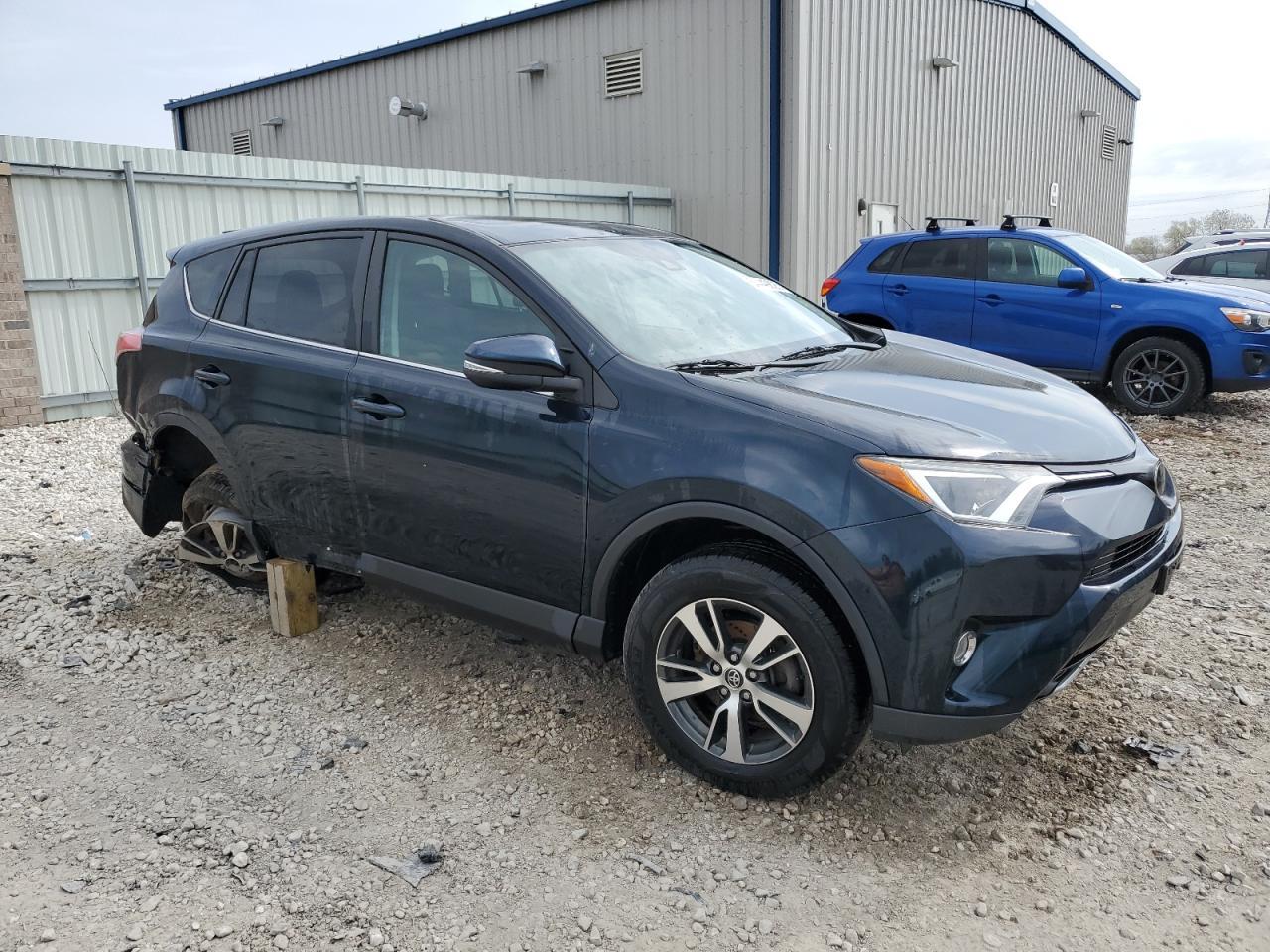 2018 Toyota Rav4 Adventure - Фото 4