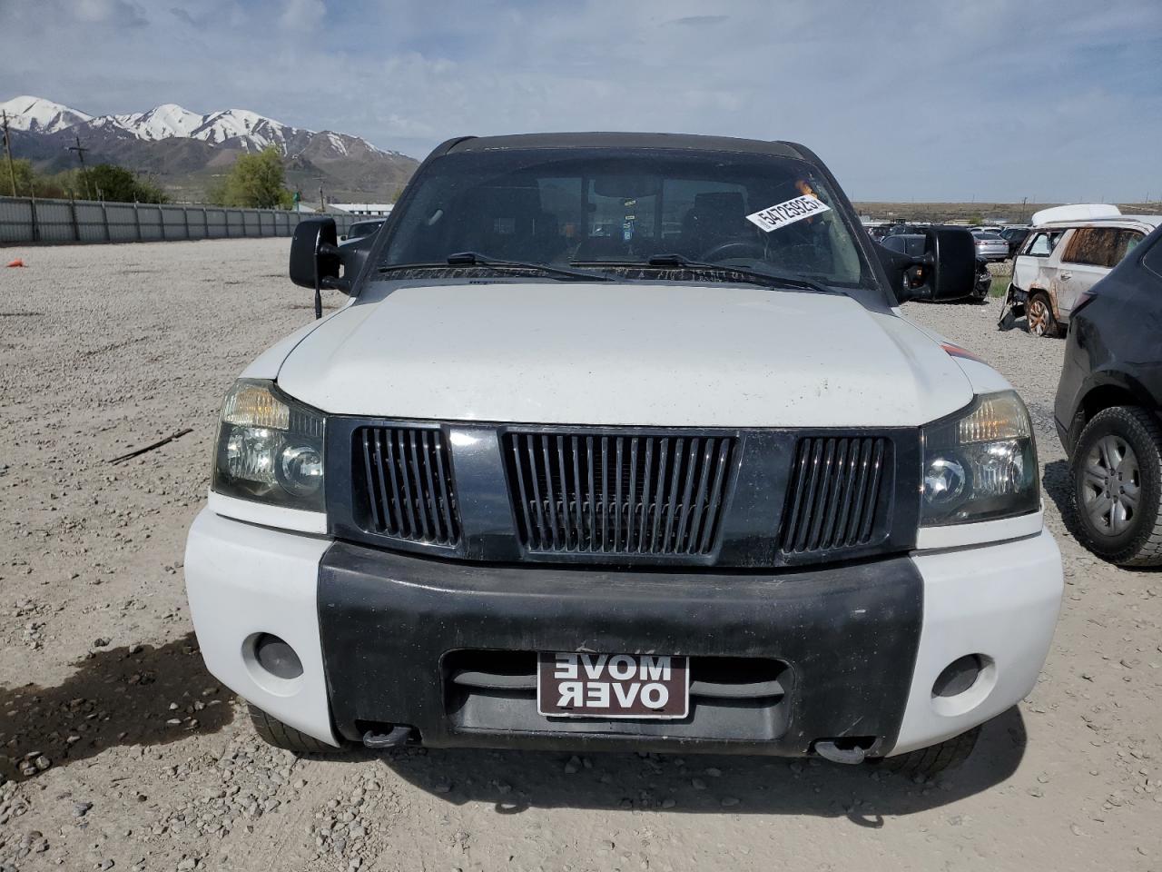 2005 Nissan Titan Xe - Image 5