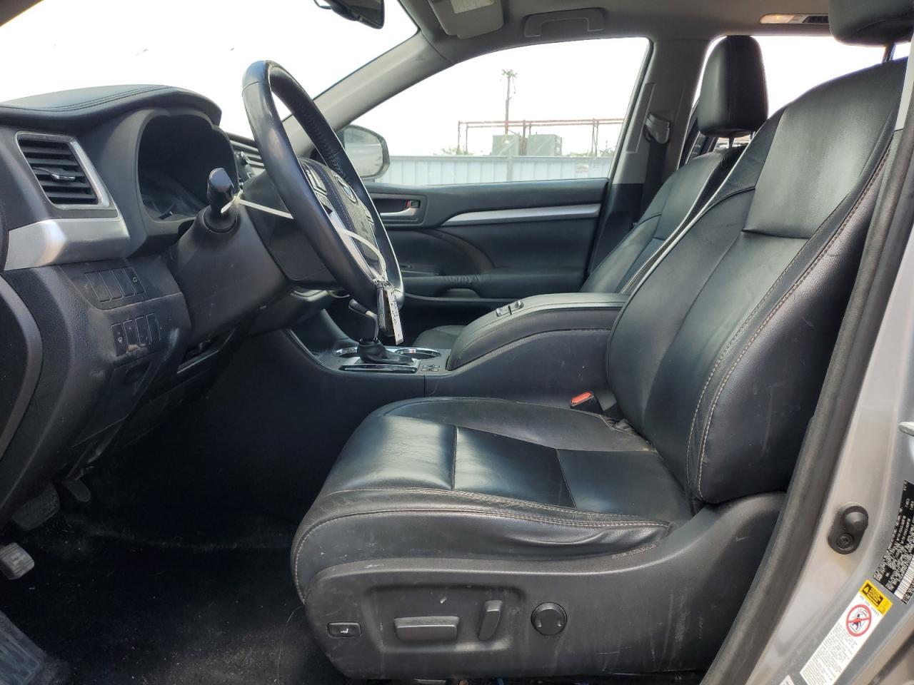 2015 Toyota Highlander Xle - Image 7