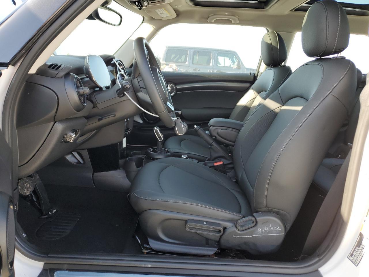 2024 Mini Cooper - Image 7