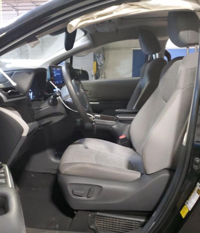 2021 Toyota Sienna Le 8-Passenger - Фото 7