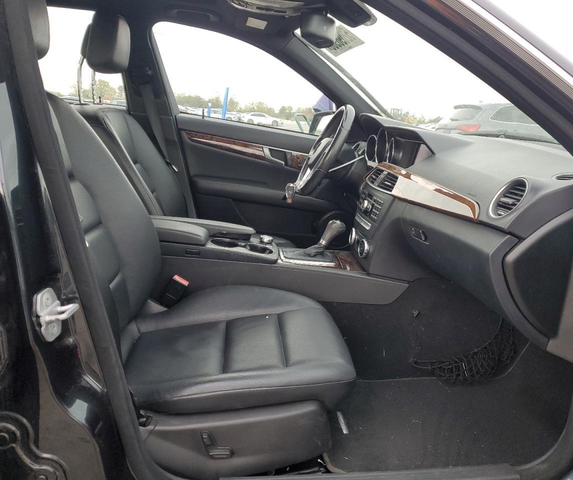 2012 Mercedes-Benz C 300 4Matic - Image 7