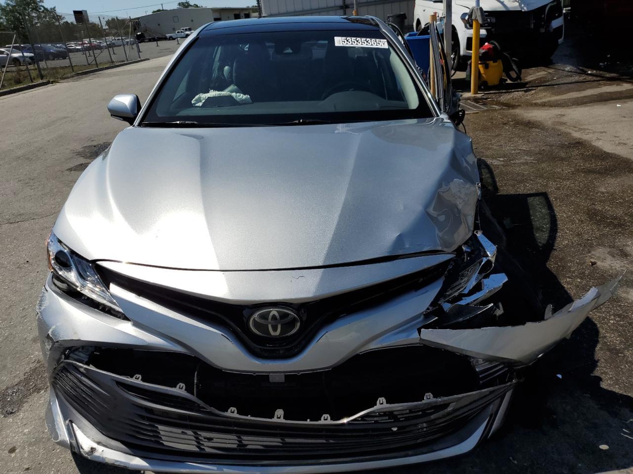 2018 Toyota Camry Xle - Image 5