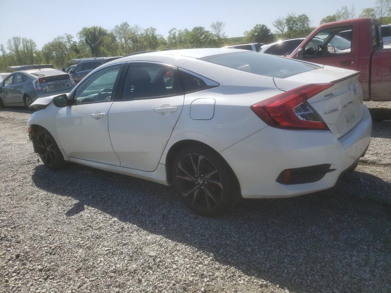 2019 Honda Civic Sport - Фото 2