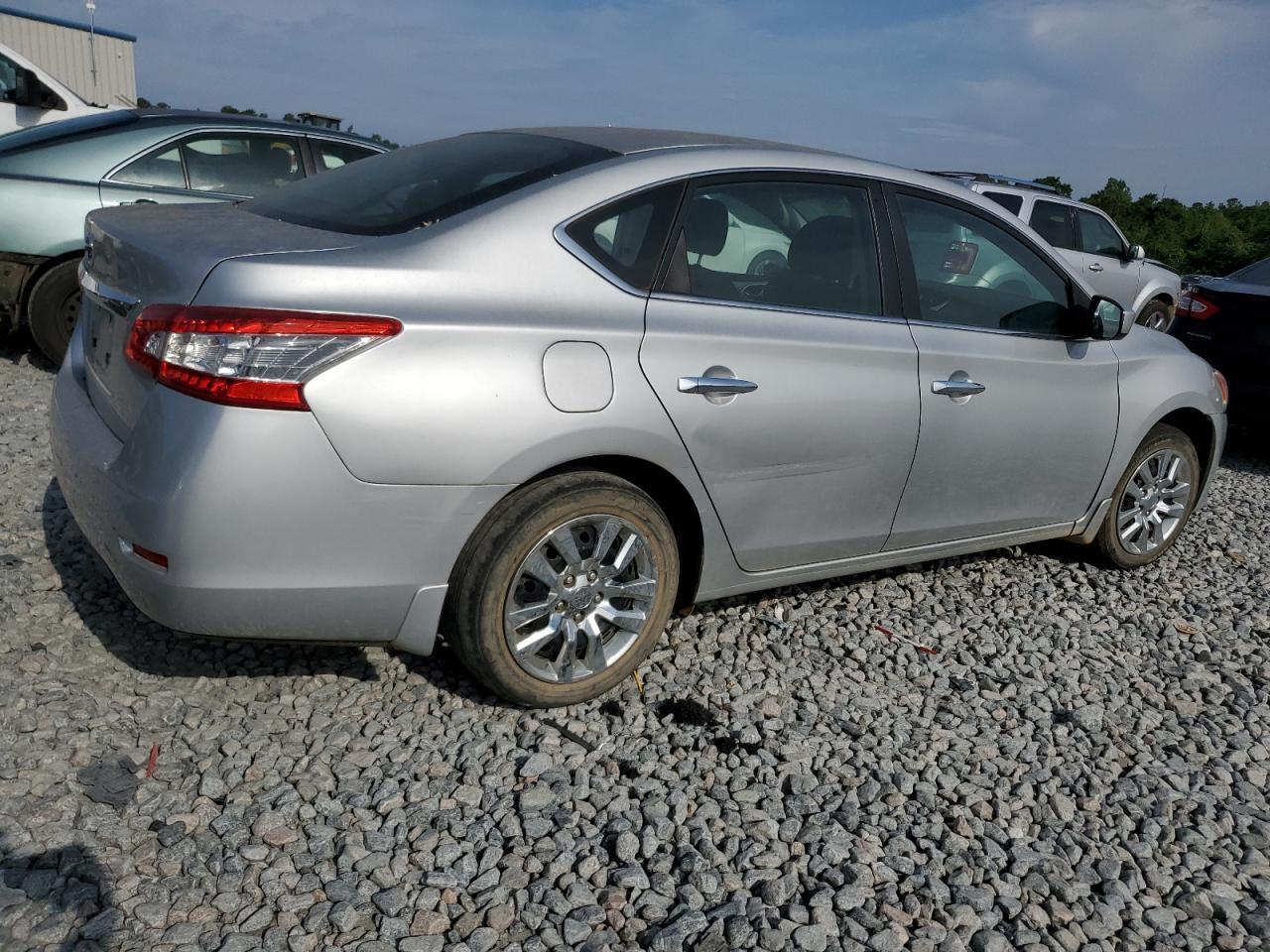 2015 Nissan Sentra S - Image 3