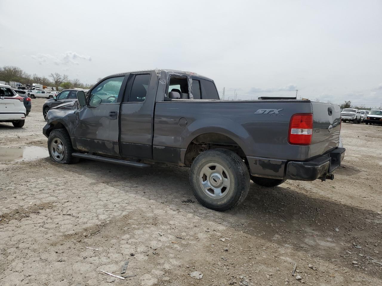 2005 Ford F150 - Image 2